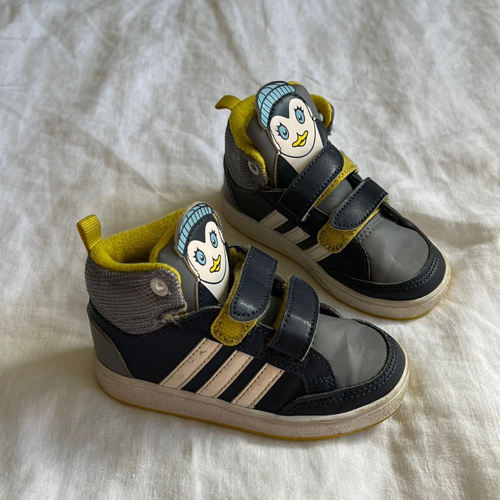 ADIDAS sneakers pingouins 🐧 for Toddler Sz 26 super condition